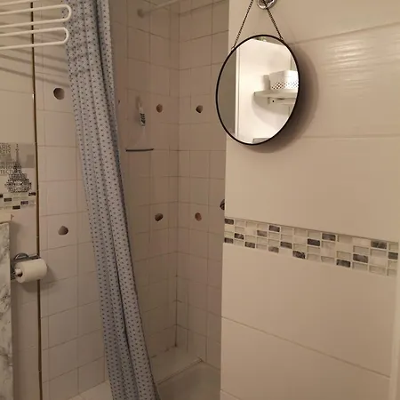 Studette Meublee, Ranelagh 16e *