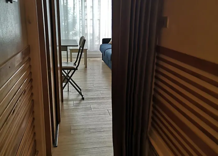 Studette Meublee, Ranelagh 16e パリ