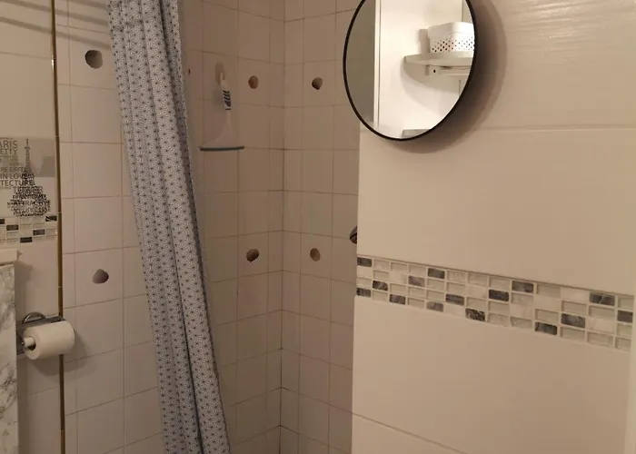 Studette Meublee, Ranelagh 16e *